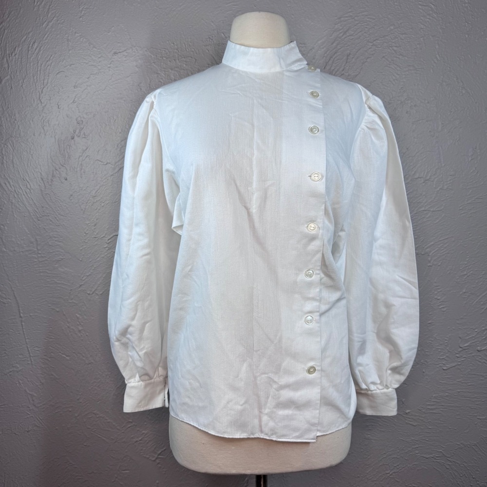 Vintage 80's Women's Medium White Asymmetrical Long sleeve Blouse New Wave Funky